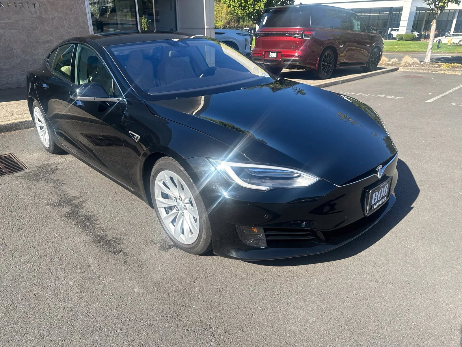 Used 2016 Obsidian Black Metallic Tesla  image 6