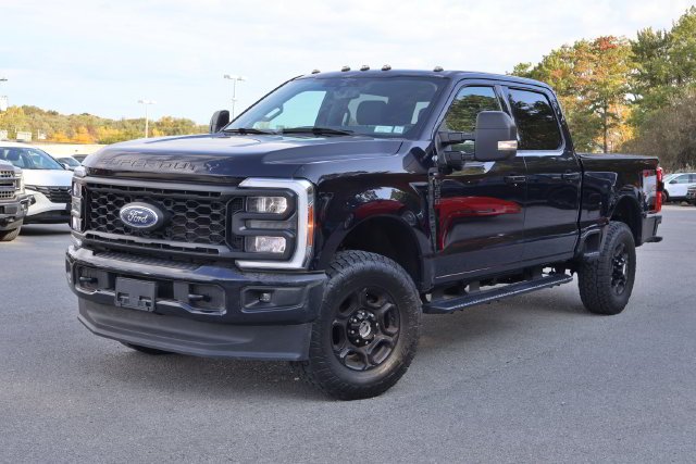 Used 2023 Blue Ford XLT image 2
