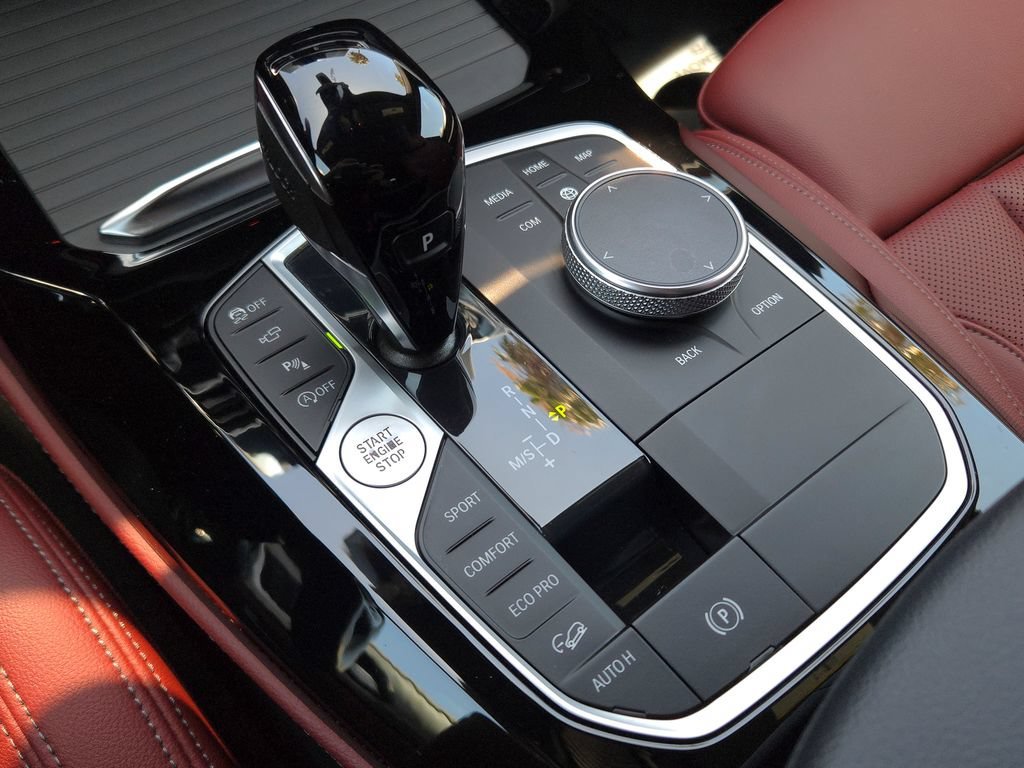 Used 2024 Brooklyn Grey Metallic BMW xDrive30i image 10
