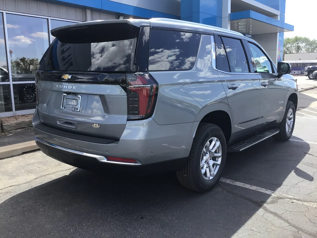 2026 Chevrolet Tahoe LS - Photo 5
