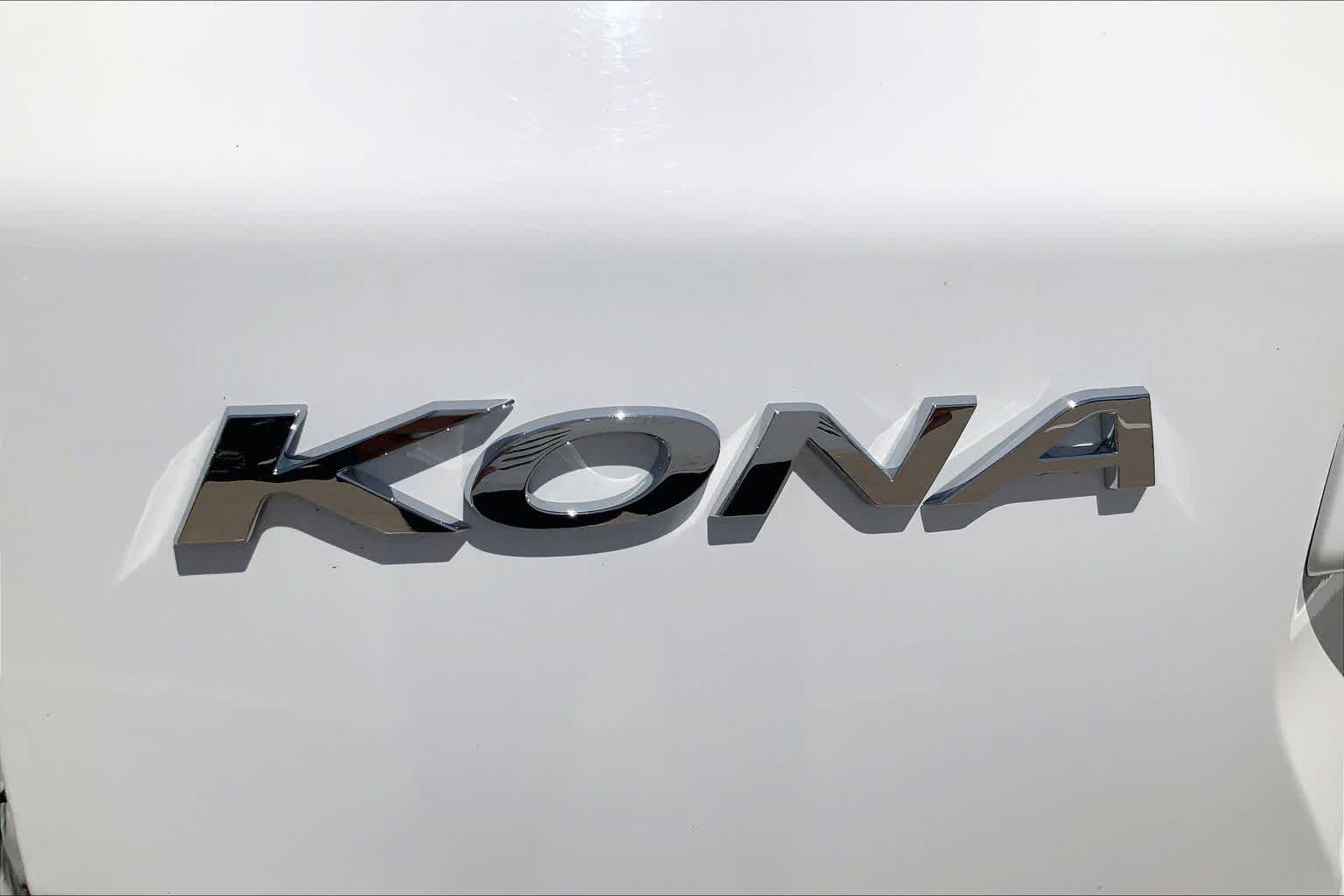 Used 2021 Lunar White Hyundai SEL image 32