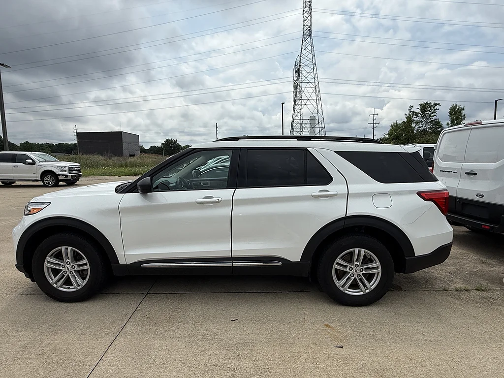 Used 2023 Star White Ford XLT image 2