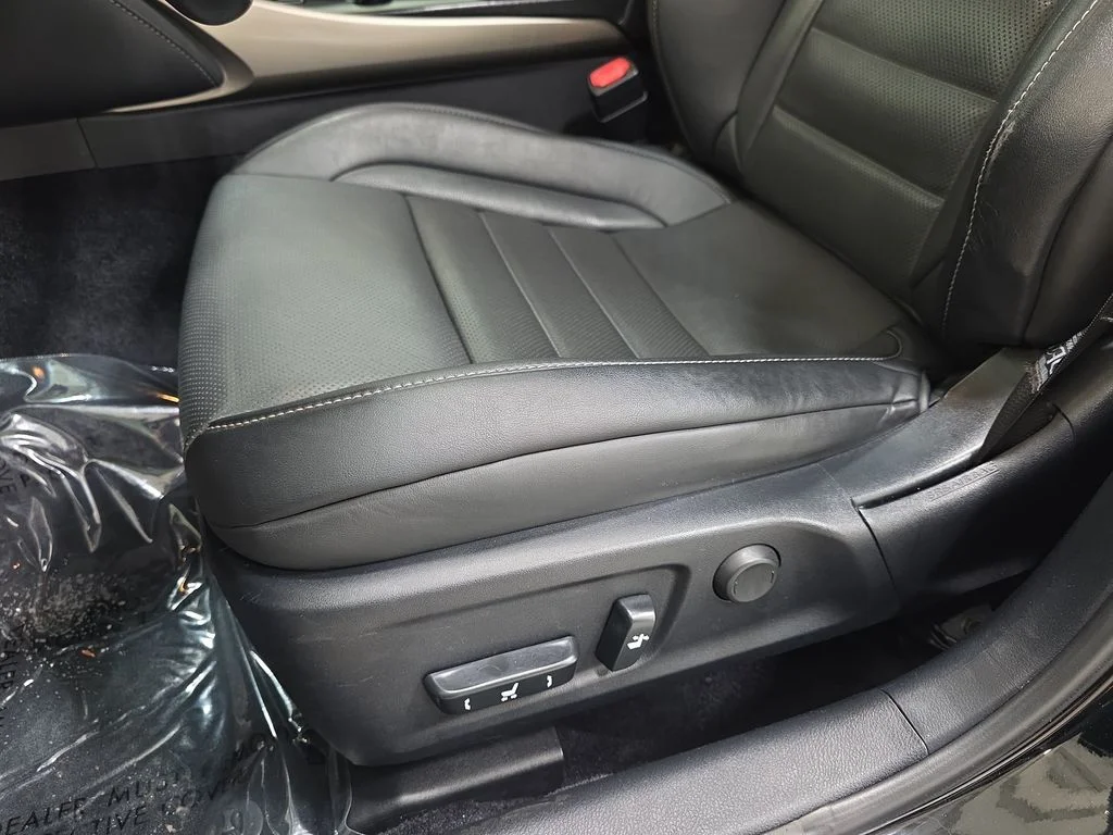 Used 2014 Obsidian Lexus 350 image 29