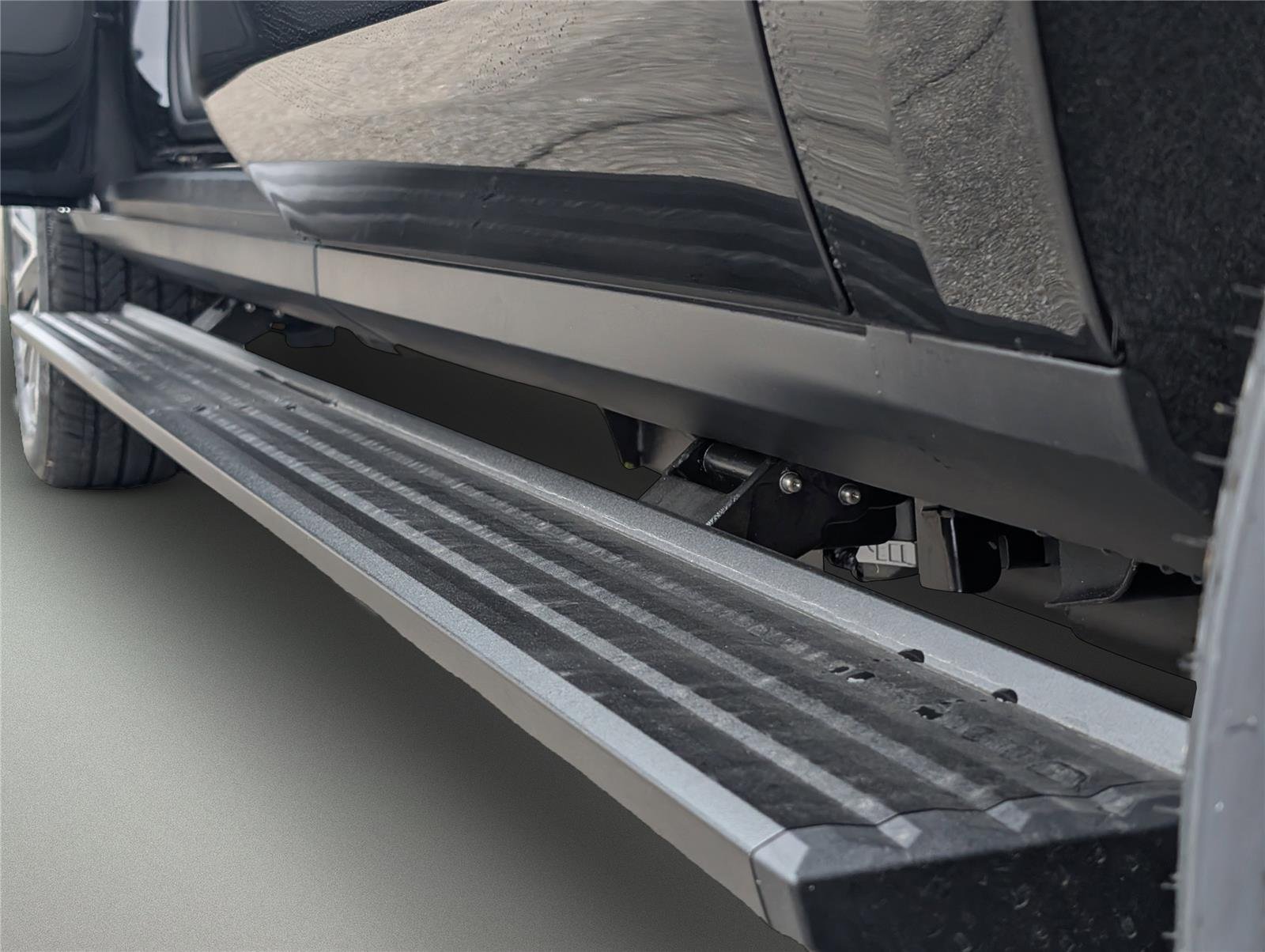 New 2026 Black Chevrolet High Country image 25