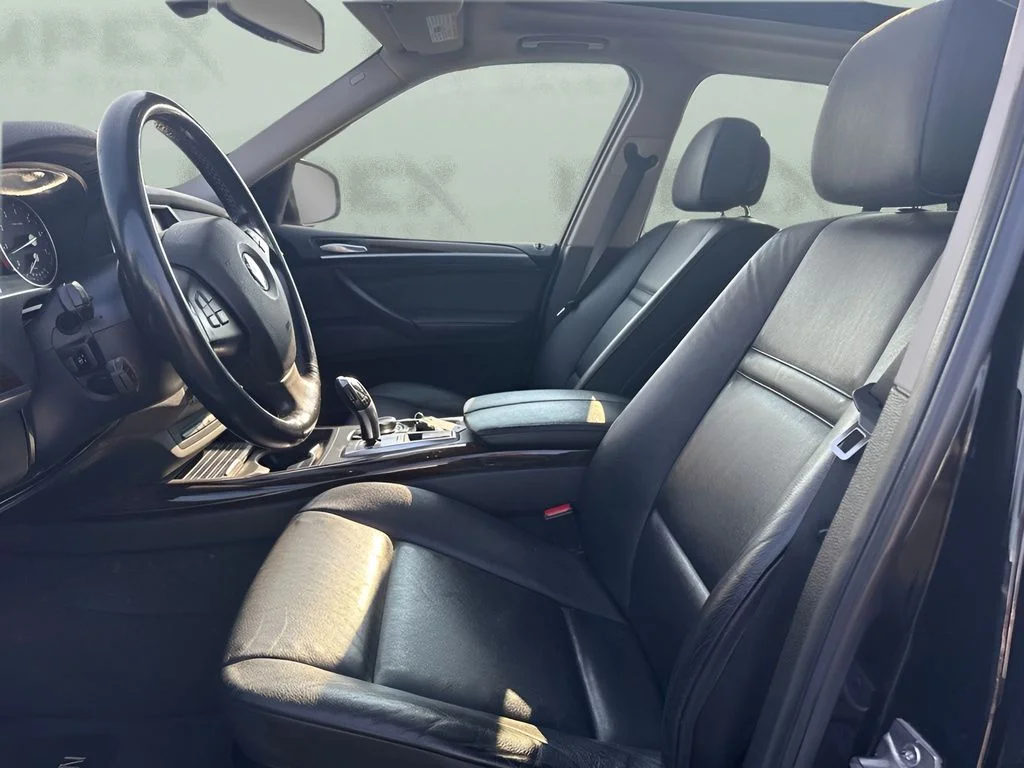 Used 2013 Black BMW xDrive35i image 11