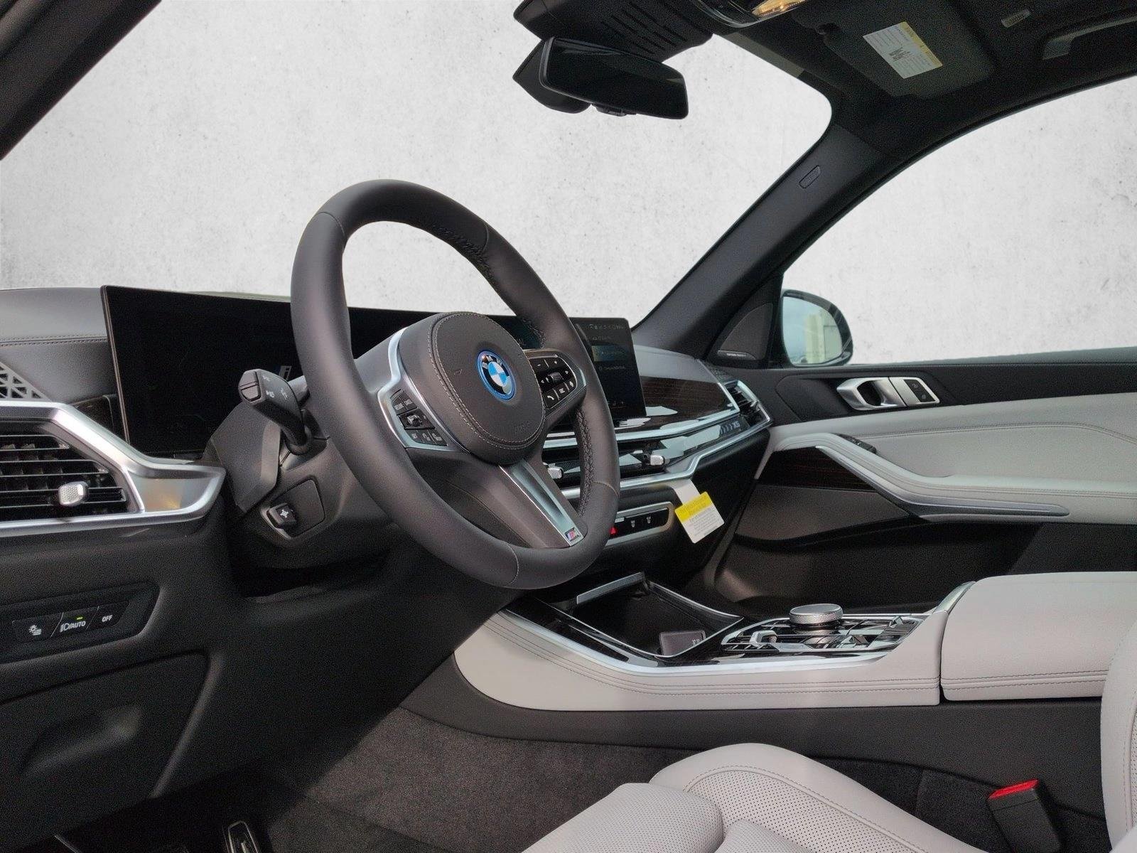 Used 2026 Brooklyn Grey Metallic BMW xDrive50e image 3