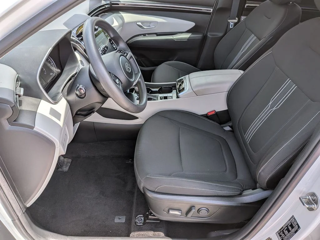 Used 2024 White Hyundai SEL image 11
