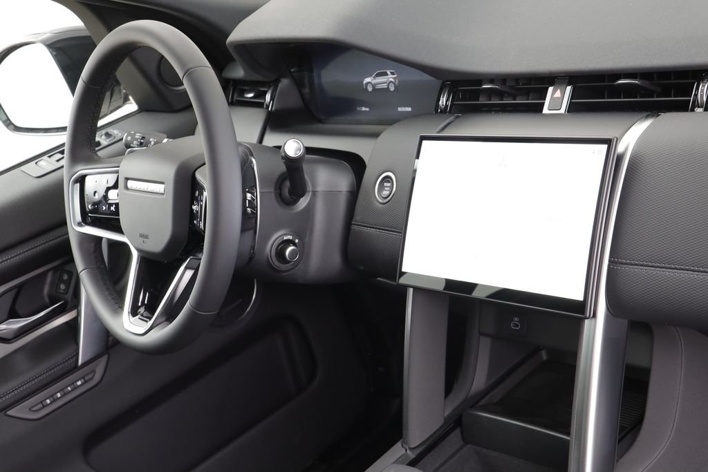 New 2026 Fuji White LAND ROVER Landmark Edition image 23