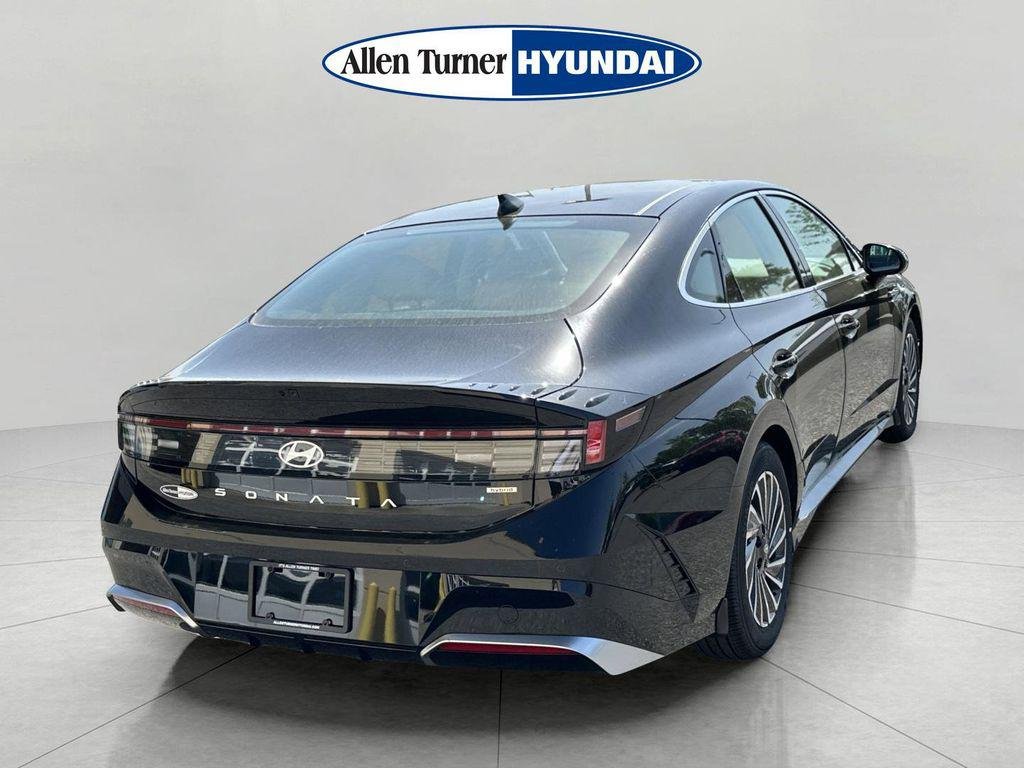 New 2026 Serenity White Hyundai XRT AWD image 6