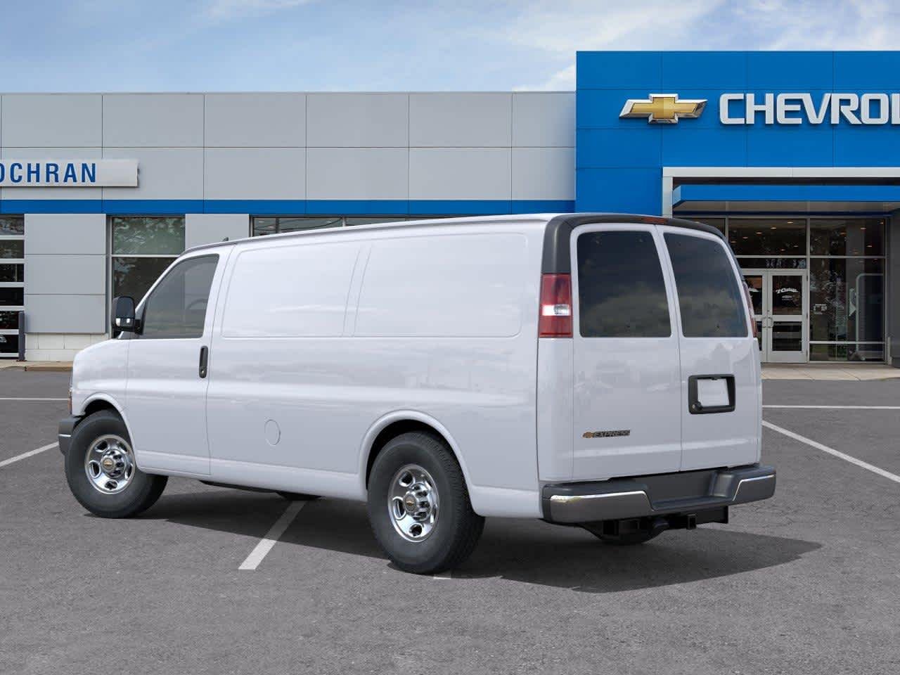 New 2026 Summit White Chevrolet WT image 3