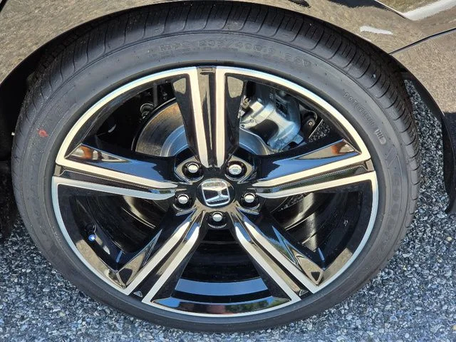 New 2026 Crystal Black Pearl Honda SE image 6