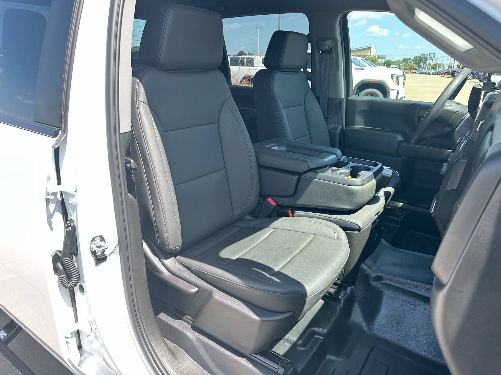 New 2026 Summit White Chevrolet Work Truck image 24