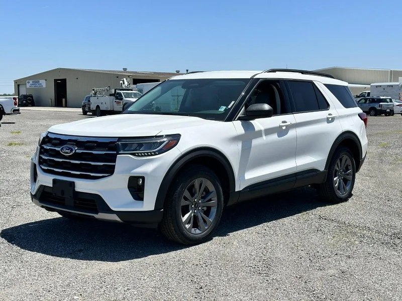 2026 Ford Explorer Active 4WD's photo