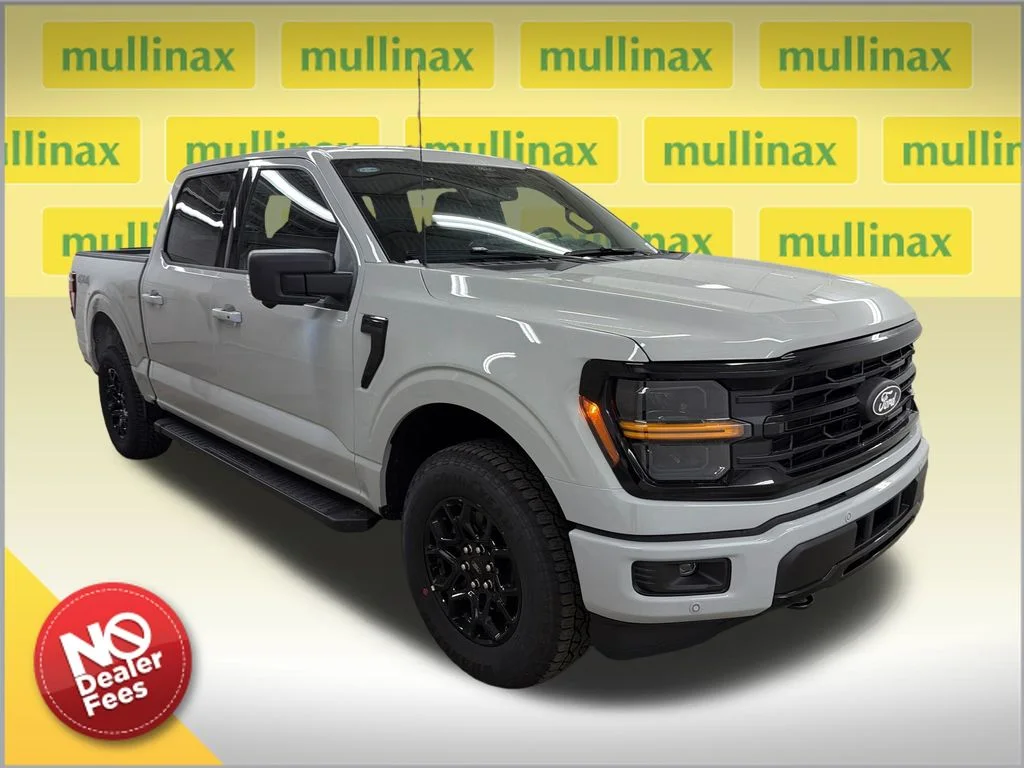New 2026 White Ford XLT image 1