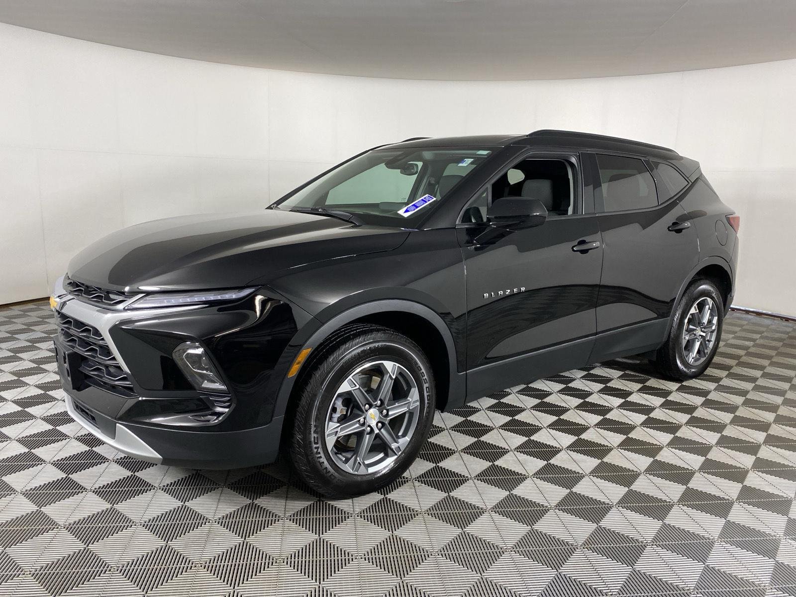 Used 2024 Black Chevrolet LT image 3