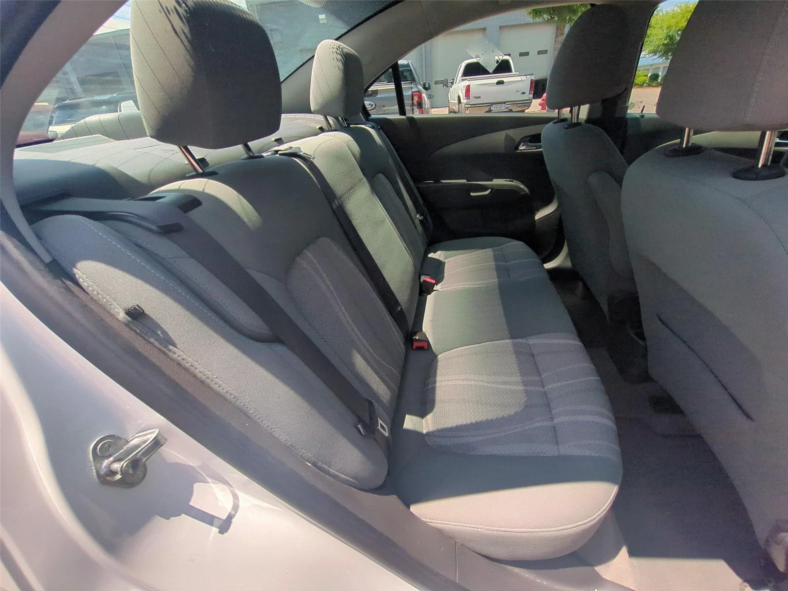 Used 2018  CHEVROLET LT image 33