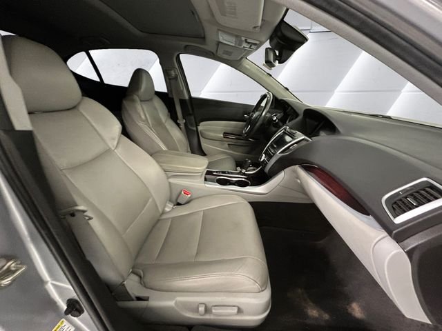Used 2017 Silver Acura 2.4L image 13