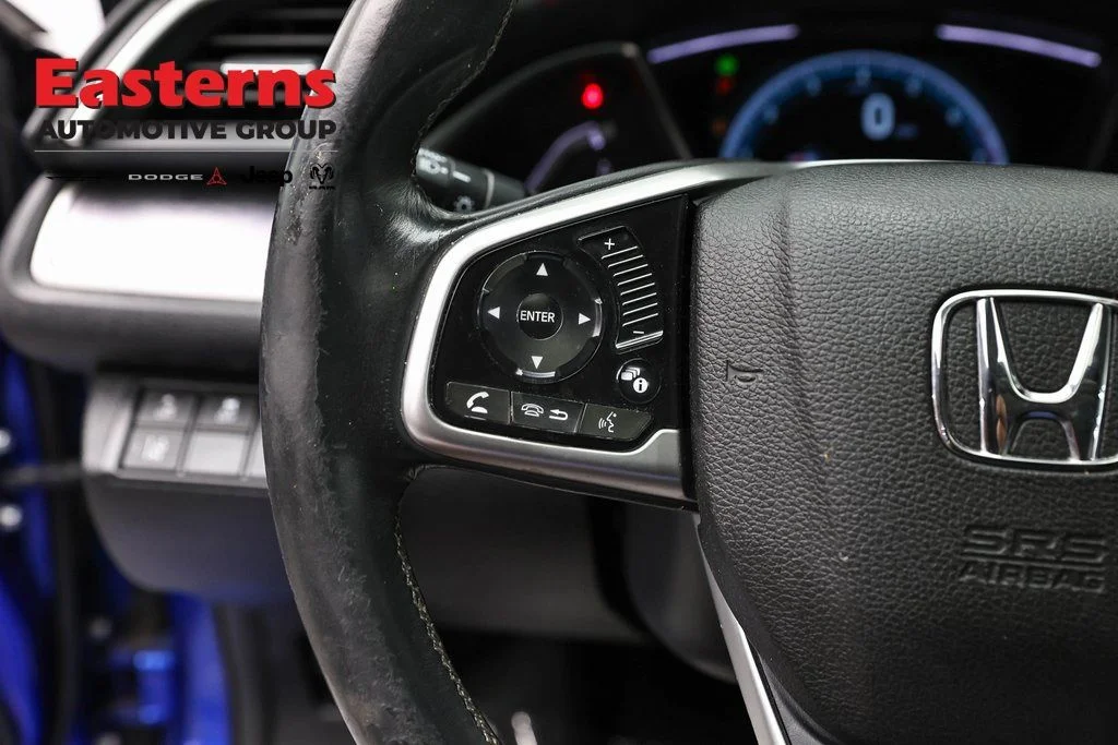 Used 2017 Blue Honda Touring image 13