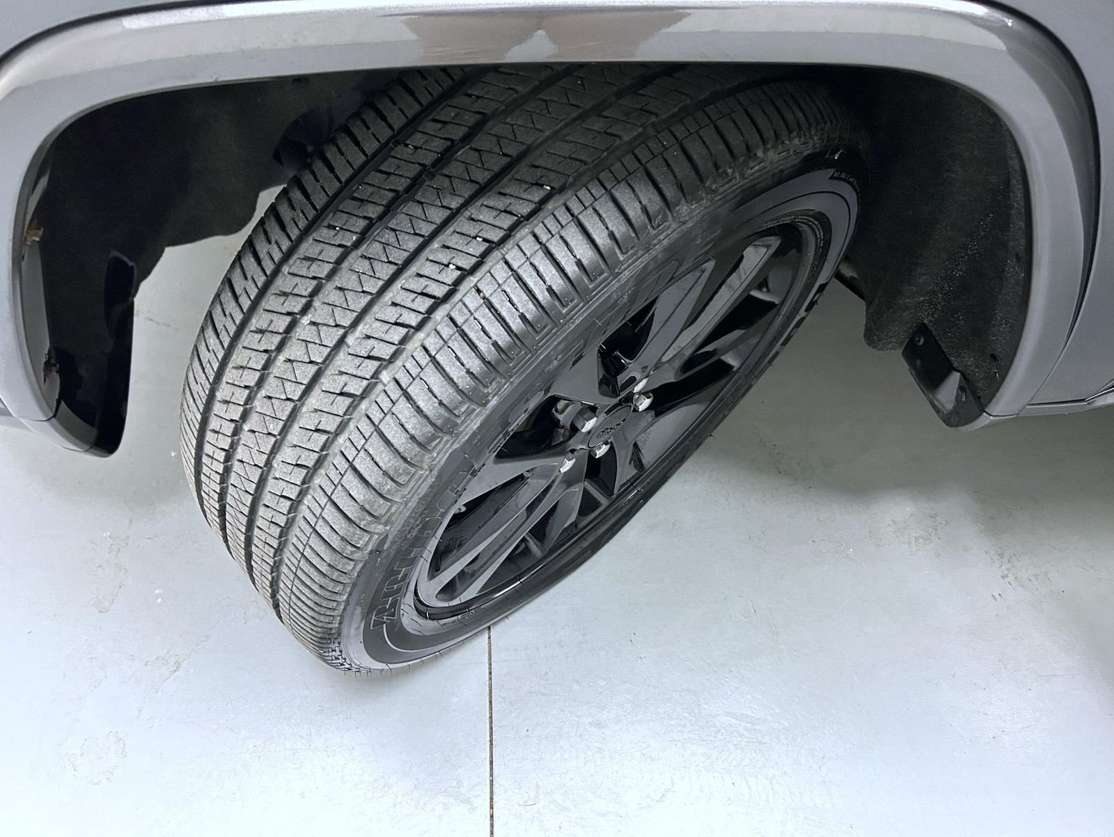 Used 2019 Gray Jeep Altitude image 23