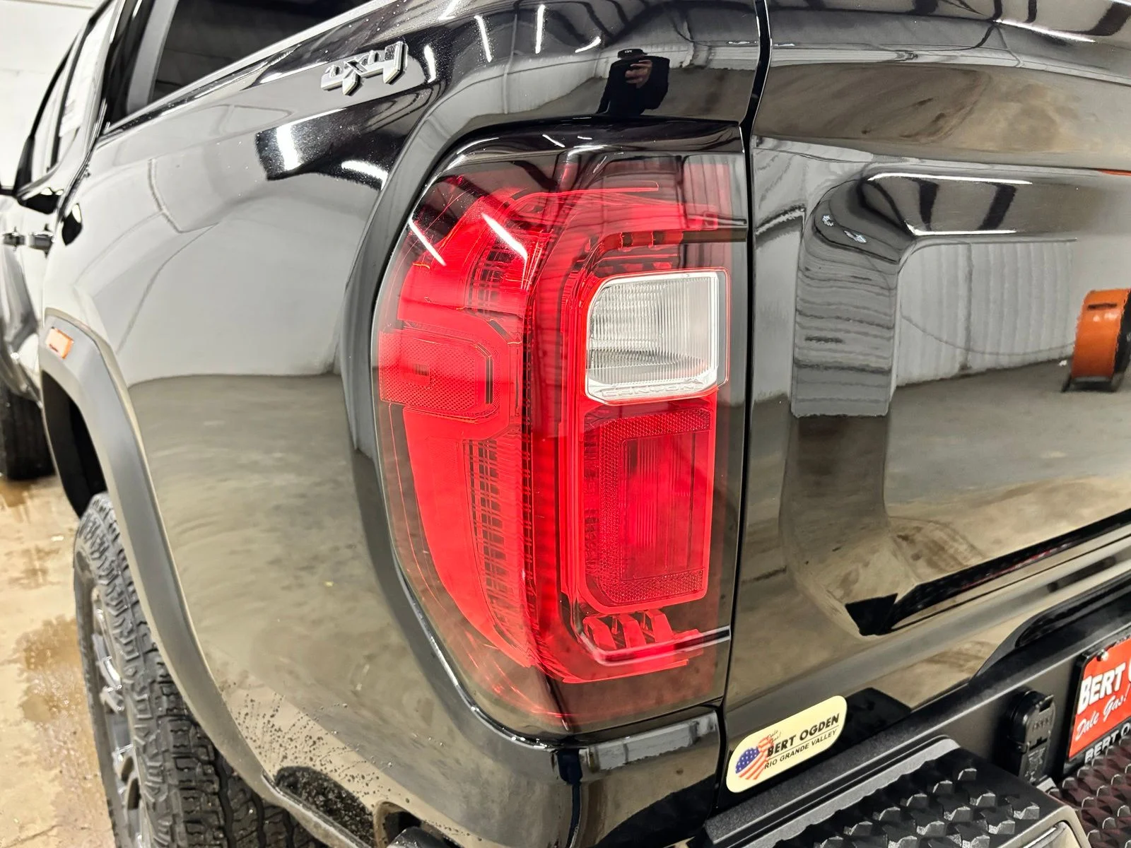 Used 2025 Black GMC Elevation image 7