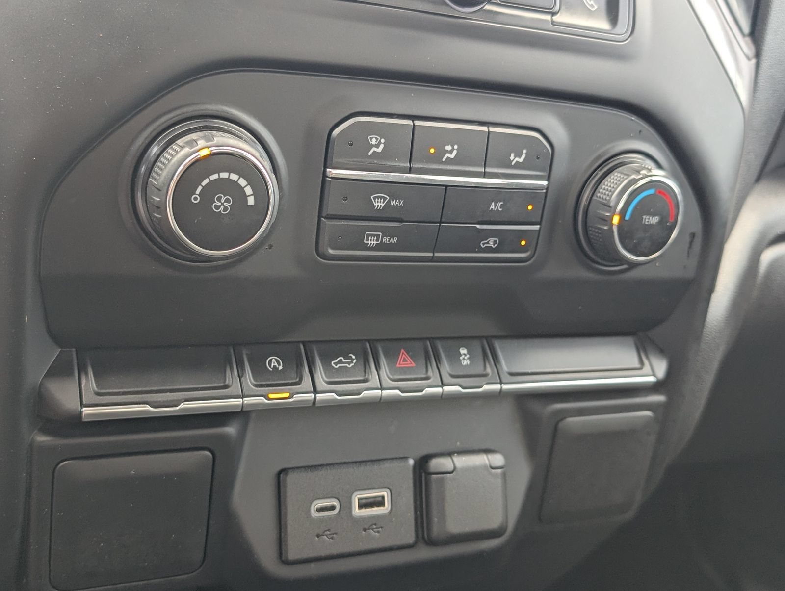 Used 2022 Black Chevrolet Custom image 21