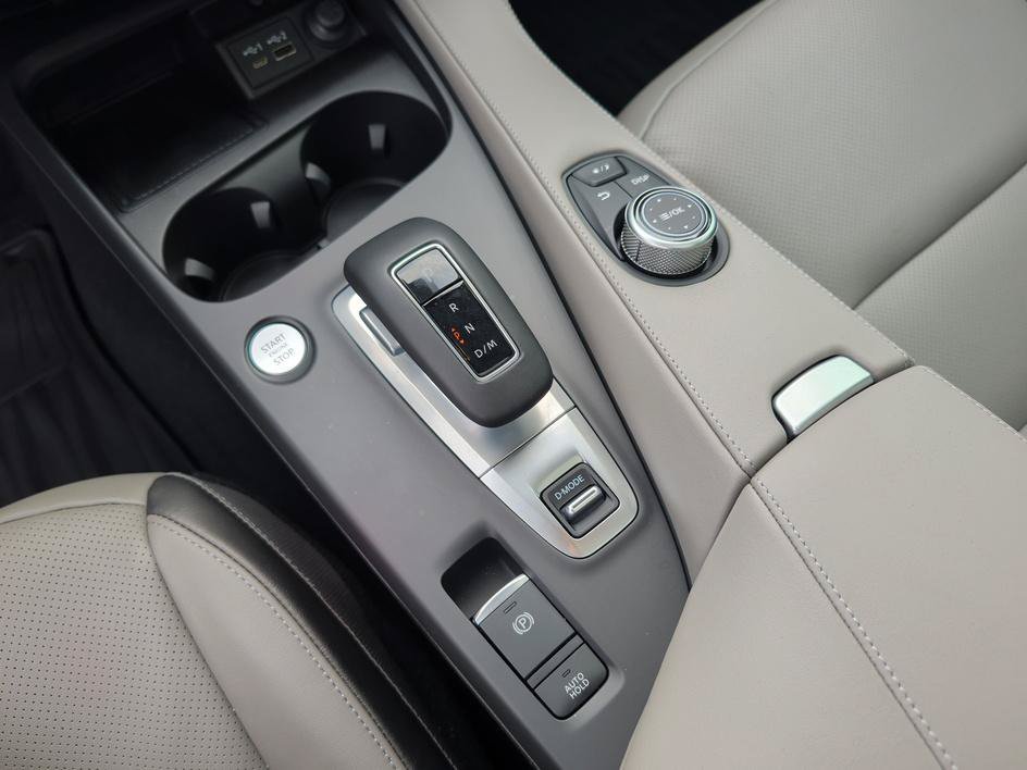 Used 2024 Graphite Shadow INFINITI LUXE image 26