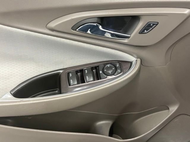 Used 2016 Beige Chevrolet LT image 11