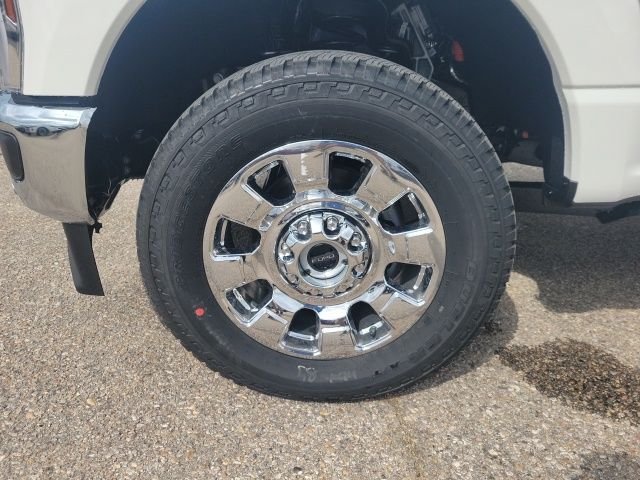 New 2026 Star White Metallic Tri-Coat Ford F-250® King Ranch® image 80