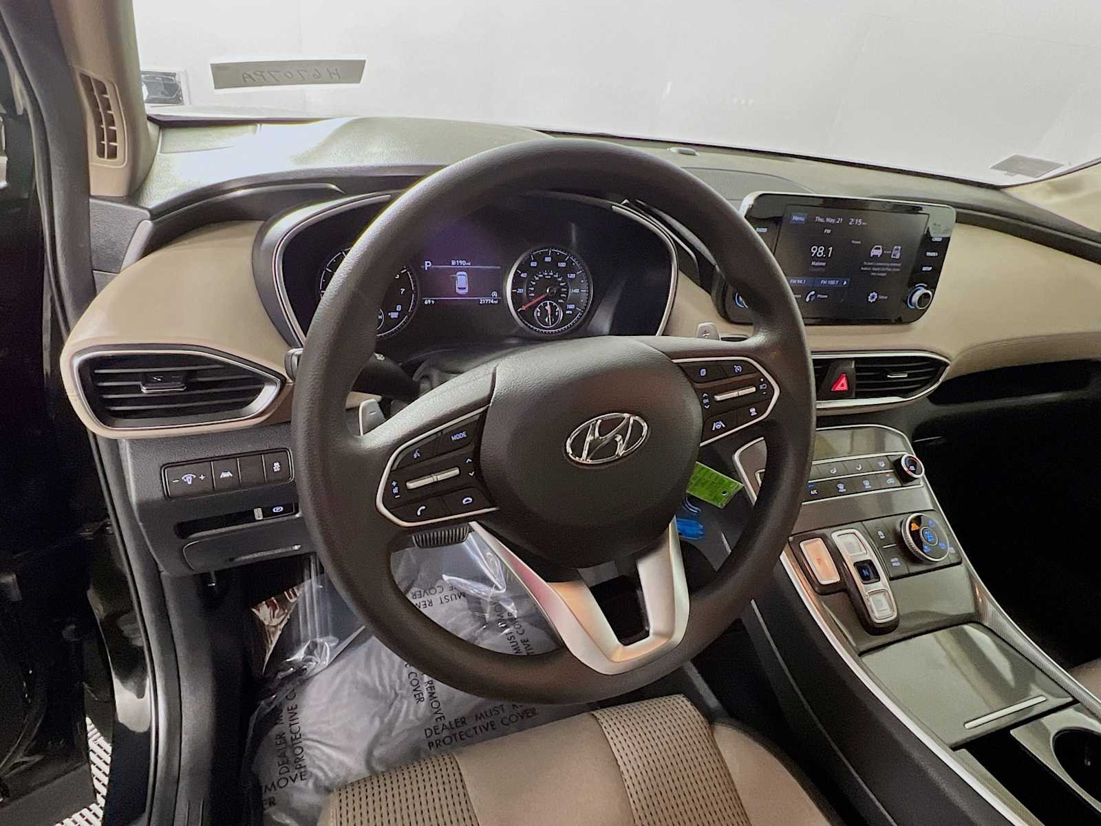 Used 2023 Twilight Black Hyundai SE image 11