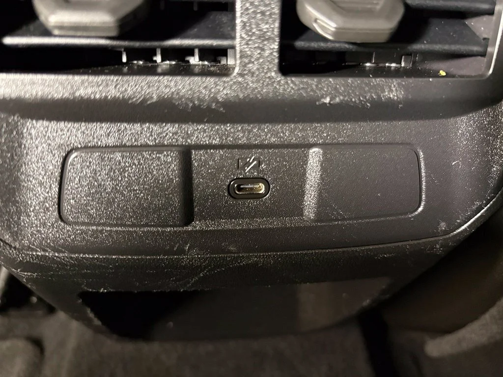 Used 2024 Summit White Chevrolet LT image 32