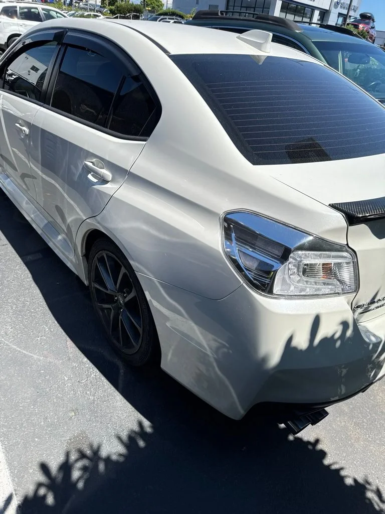 Used 2018 Crystal White Pearl Subaru Limited image 7