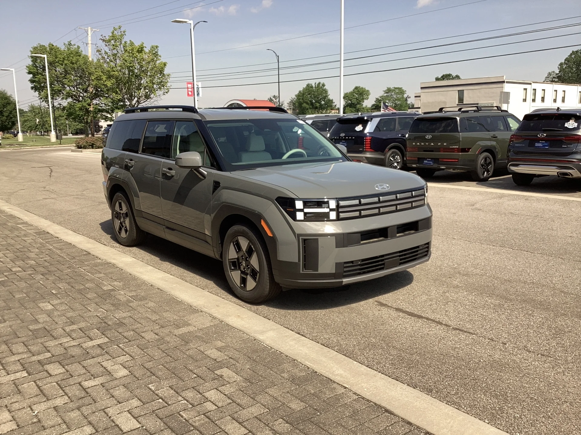 New 2026 Hampton Gray Hyundai SEL image 5