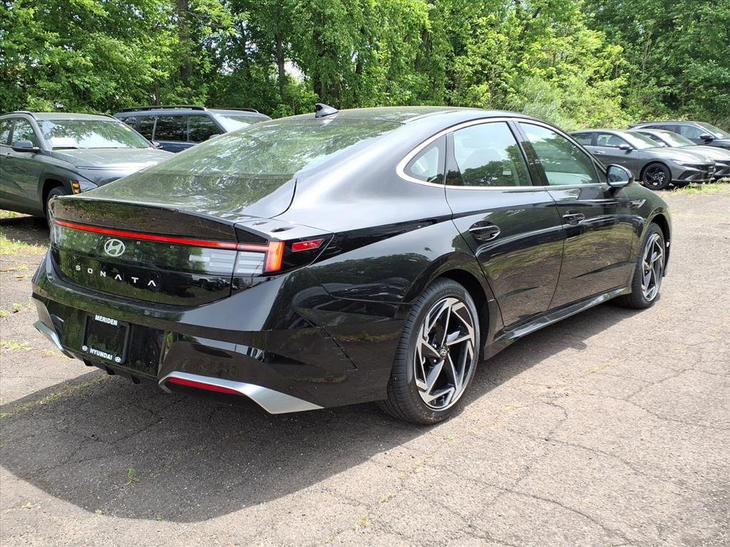 New 2026 Abyss Black Pearl Hyundai SEL Sport image 4