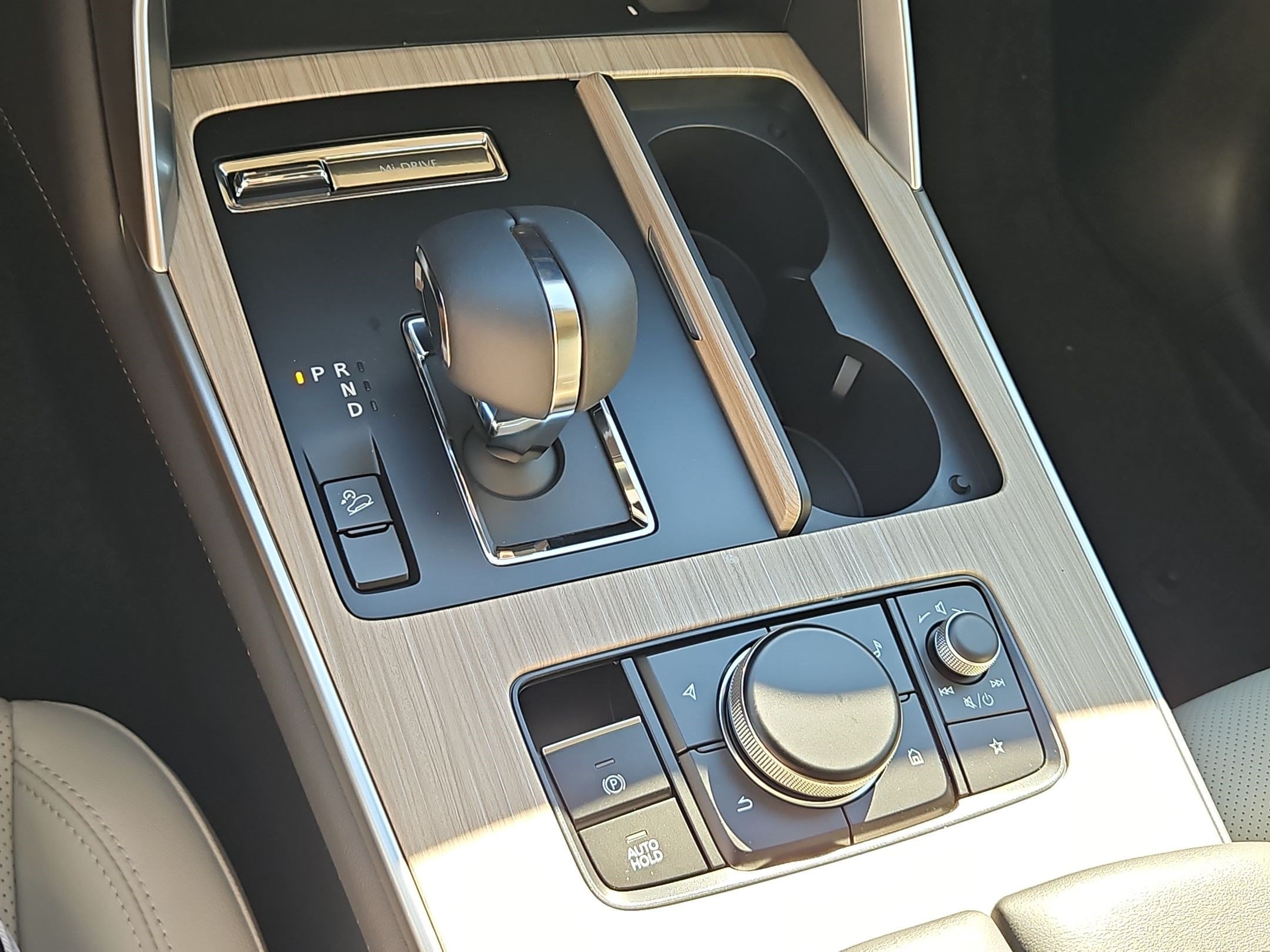 New 2026 Platinum Quartz Mazda Preferred image 5
