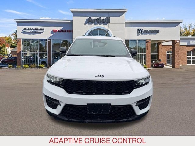 Certified Used 2023 White Jeep Altitude X image 3