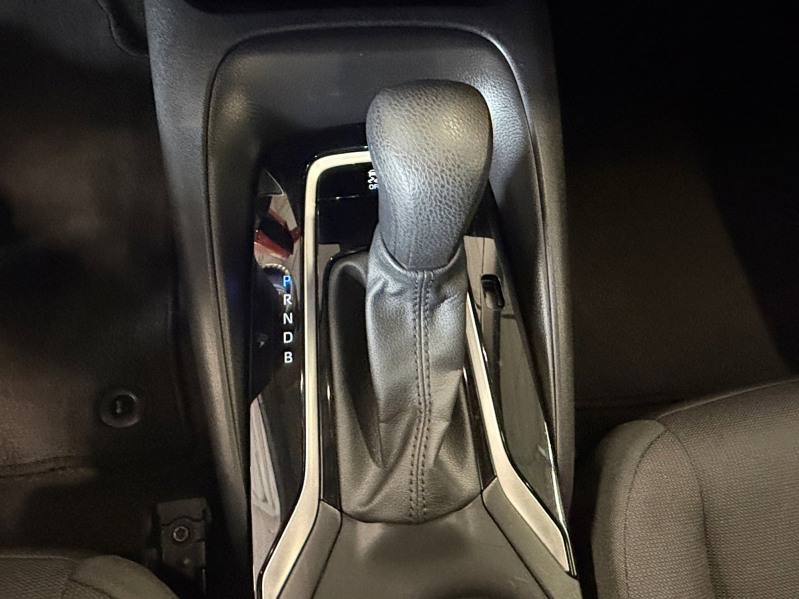 Used 2024 Classic Silver Metallic Toyota LE image 21