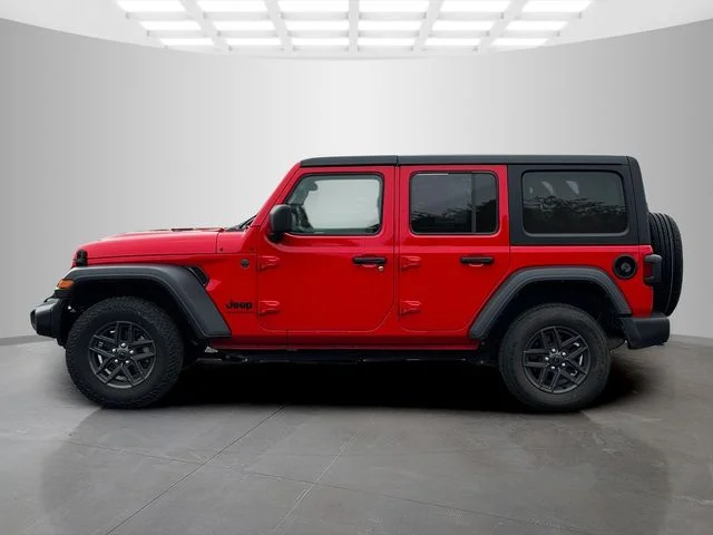 Used 2024 Red Jeep Sport S image 4