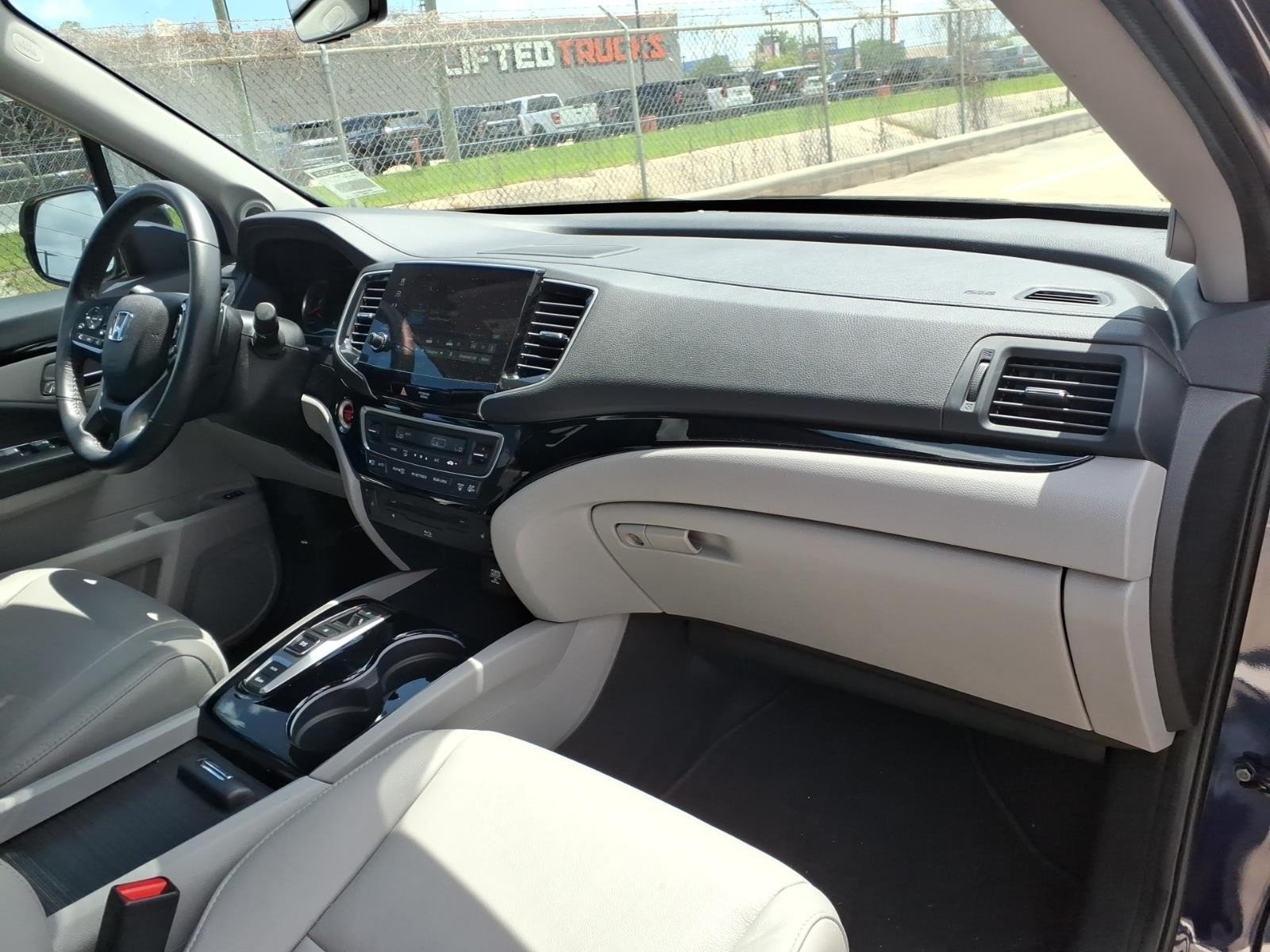 2022 Honda Pilot Touring 7-Passenger Blue at AutoNation Chrysler Jeep Dodge Ram Spring