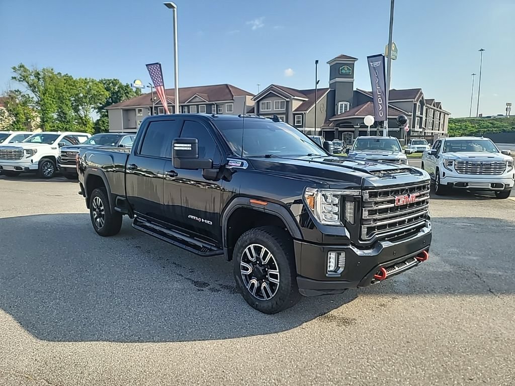 2020 GMC Sierra 4WD Crew Cab Standard Box AT4's photo