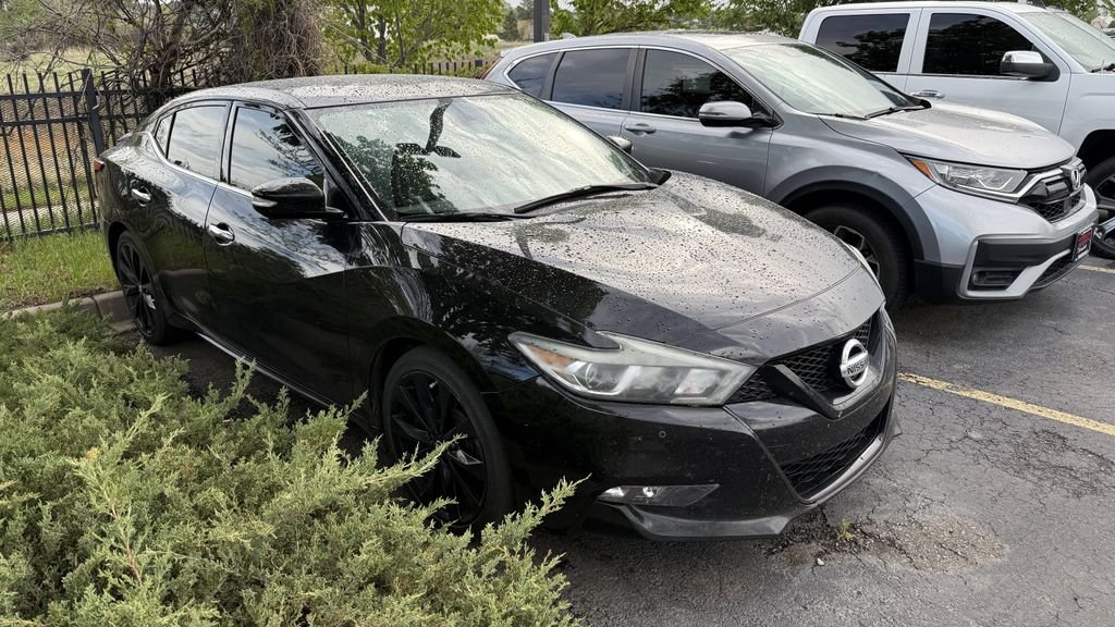 2018 Nissan Maxima SR's photo