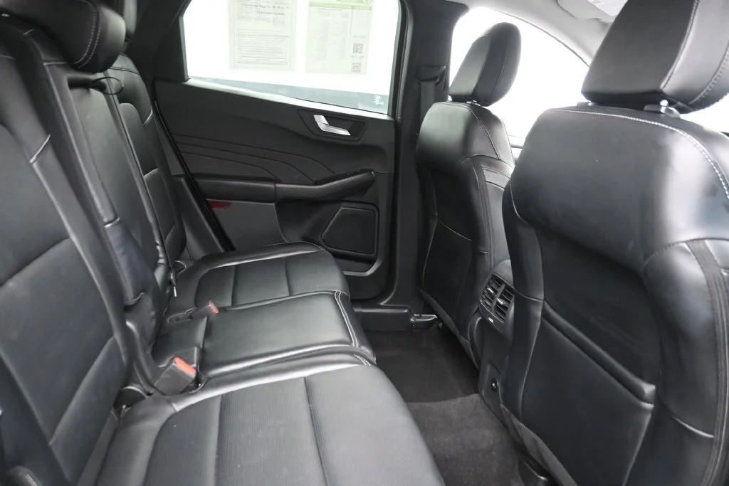 Used 2025 Silver Ford Platinum image 10
