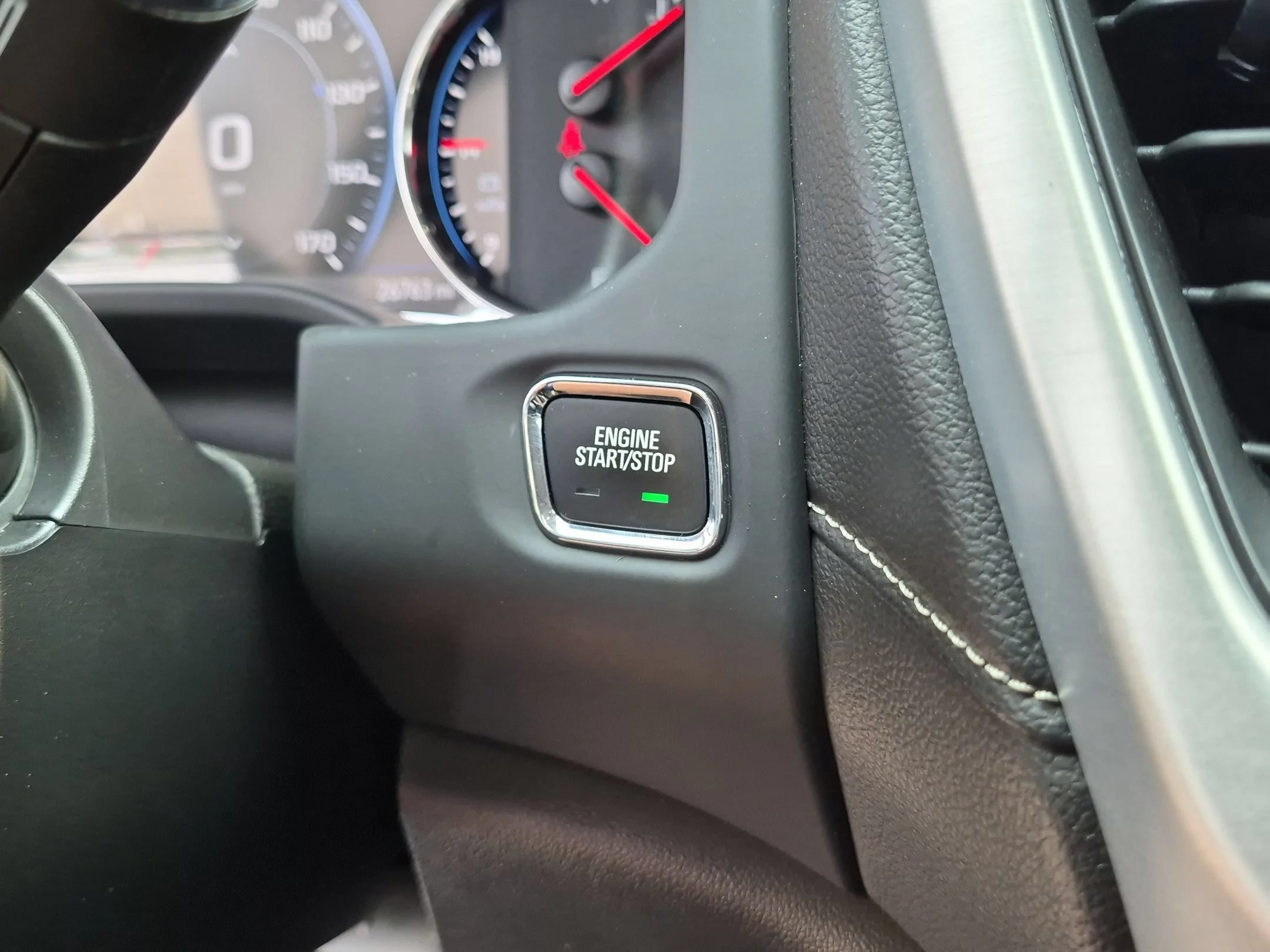 Used 2023 Summit White GMC SLT image 15