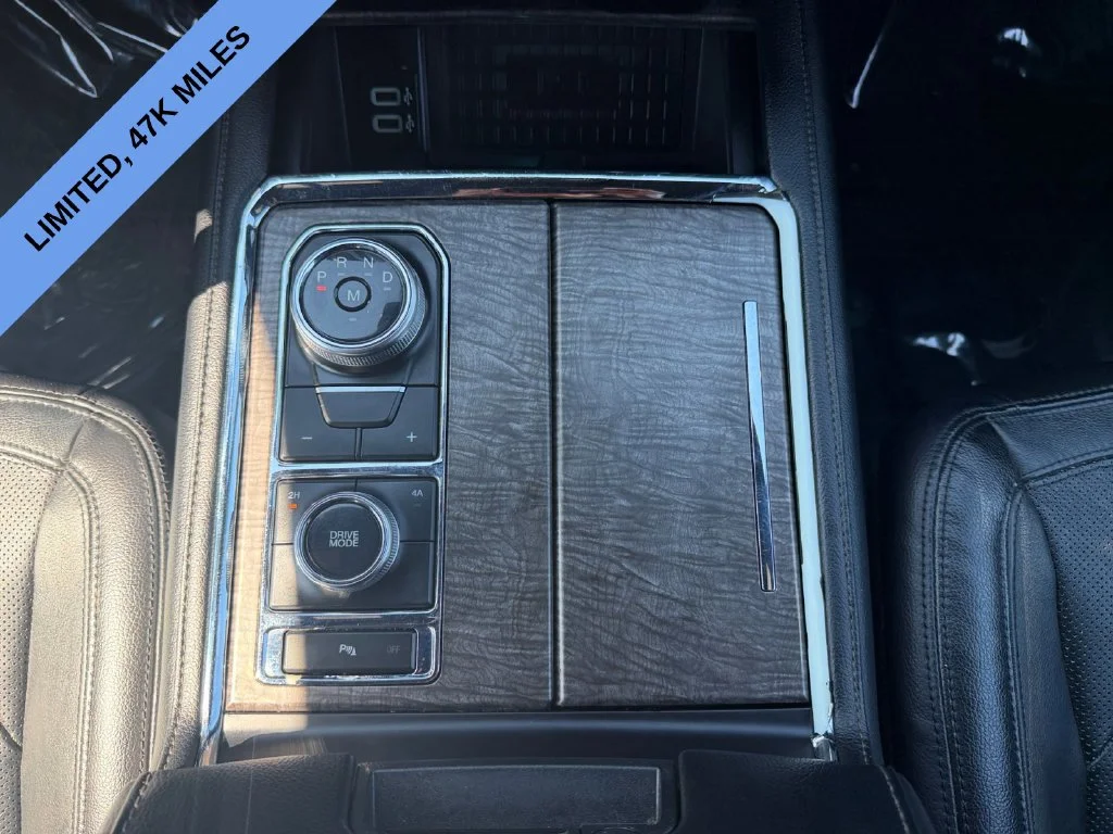 Used 2019 Black Ford Limited image 11