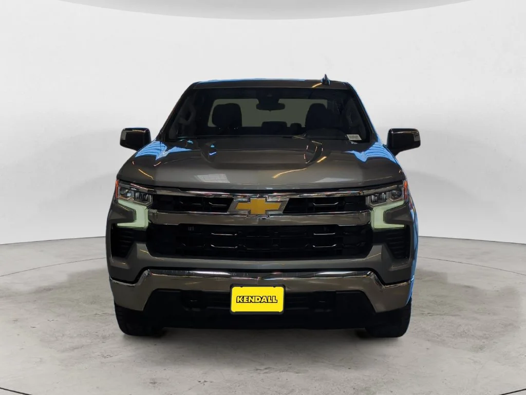 Used 2023 STERLING GRAY METALLIC Chevrolet LT image 3