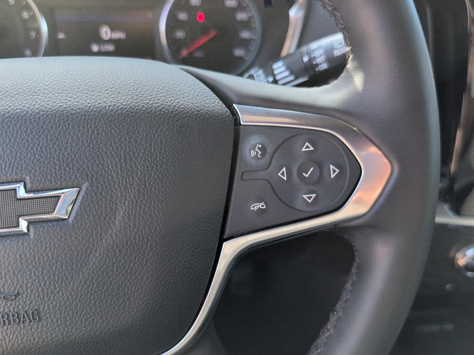 Used 2023 Radiant Red Tintcoat Chevrolet LT Cloth image 34