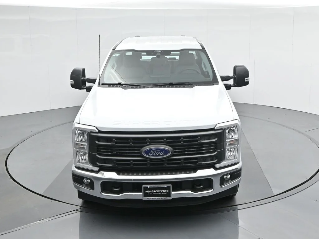 2026 Ford F-350 Super Duty XL - Photo 38