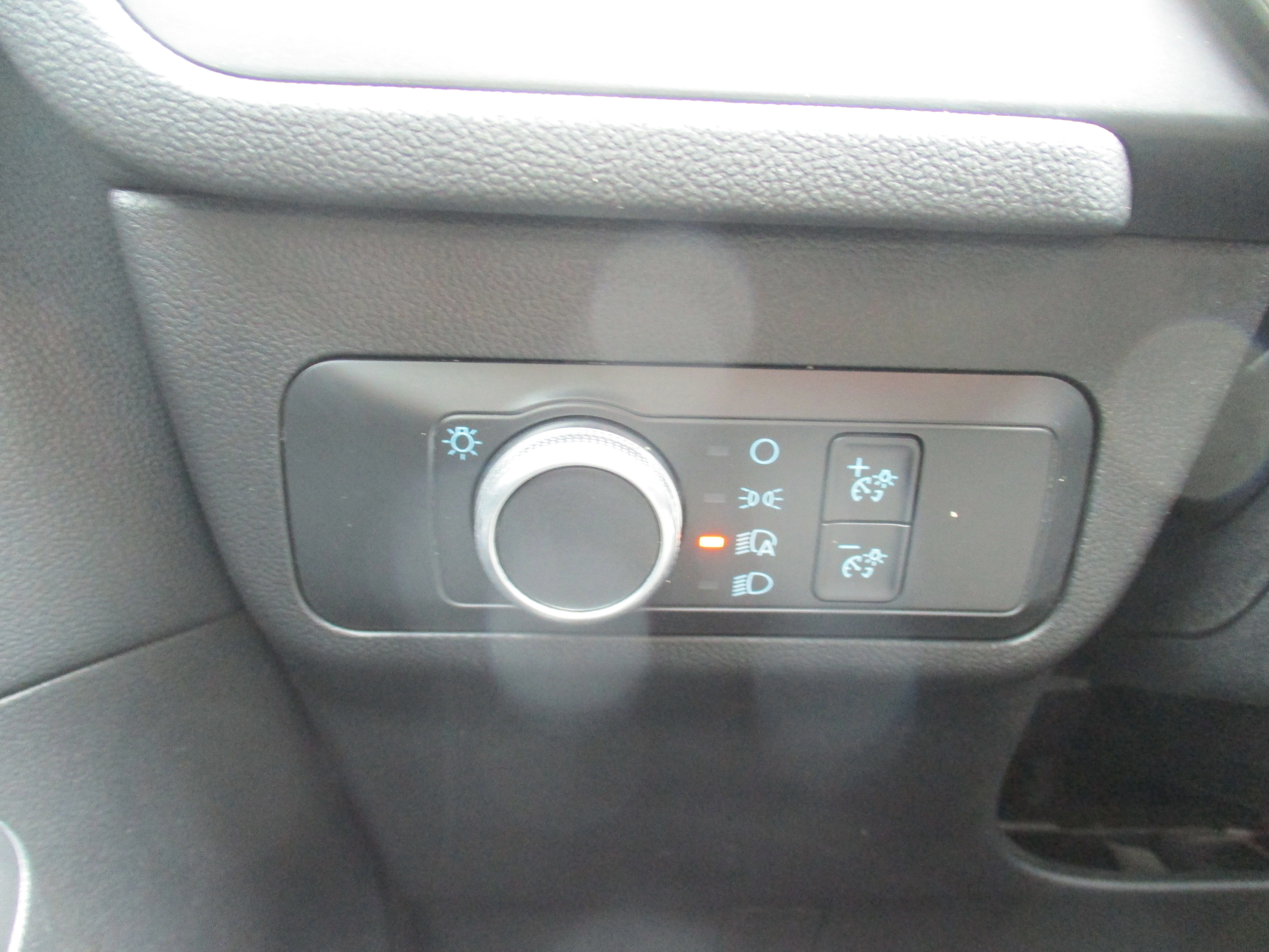 Used 2020 Dark Persian Green Metallic Ford SE image 14