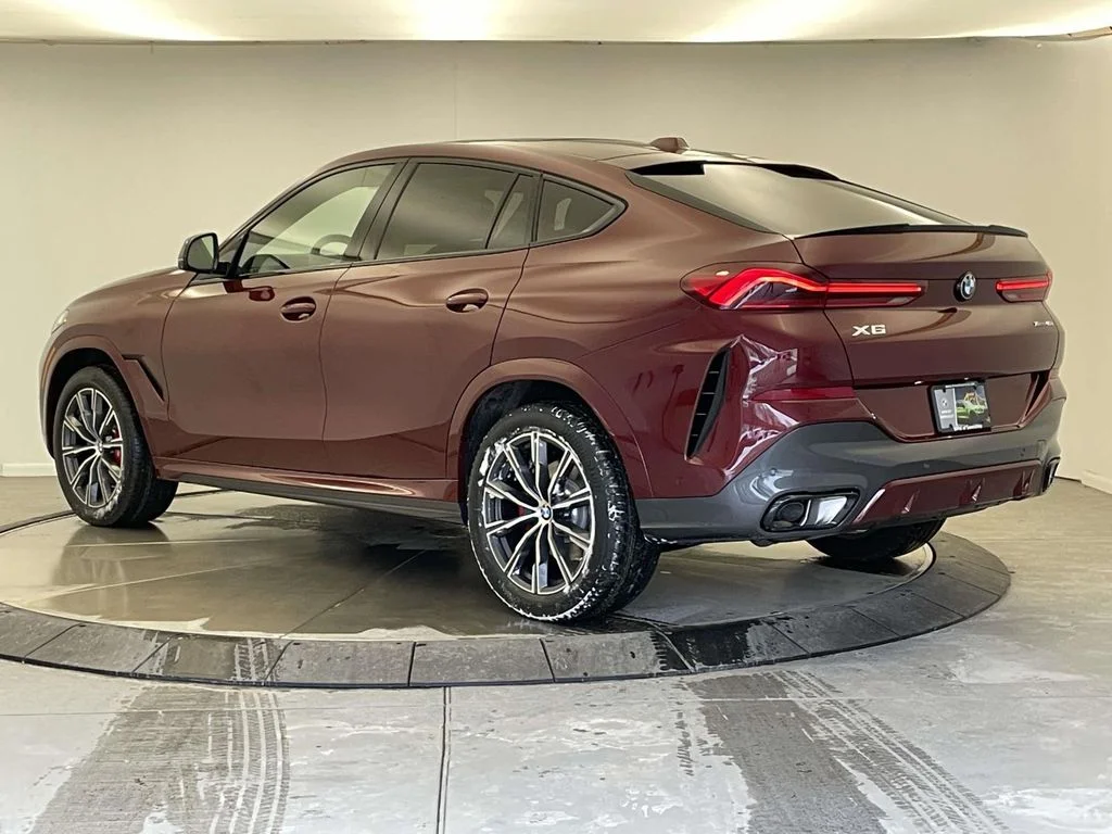 New 2026 Red BMW xDrive40i image 3
