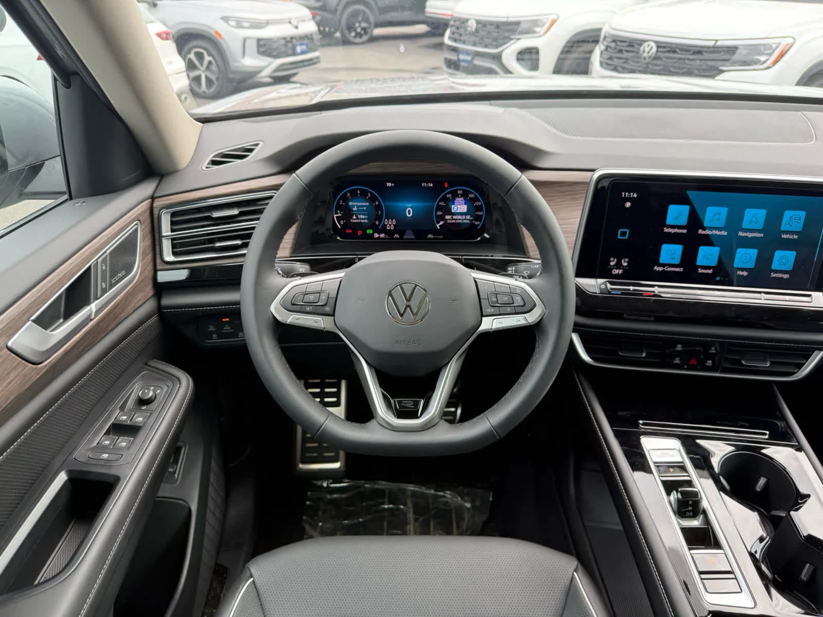 2026 Volkswagen Atlas SEL Premium R-Line - Photo 19