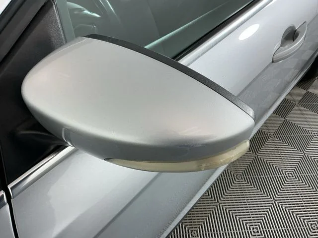 Used 2014 Silver Ford Titanium image 10